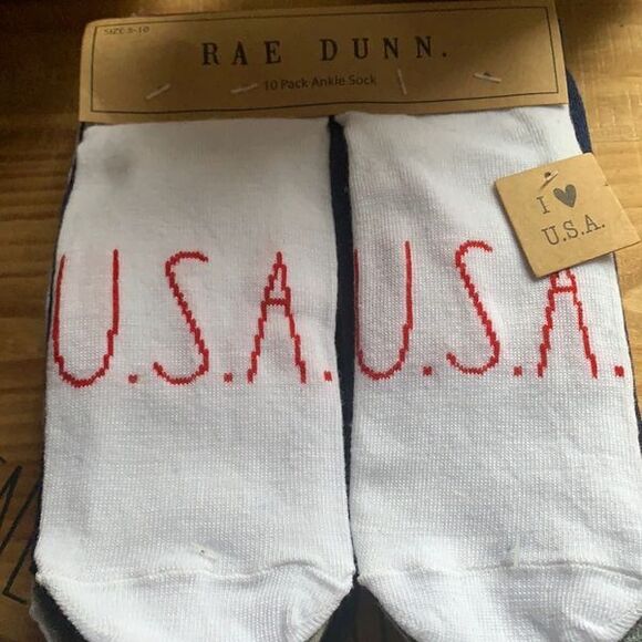 RAE DUNN PATRIOTIC USA - AMERICA socks 10 pack - Picture 1 of 3